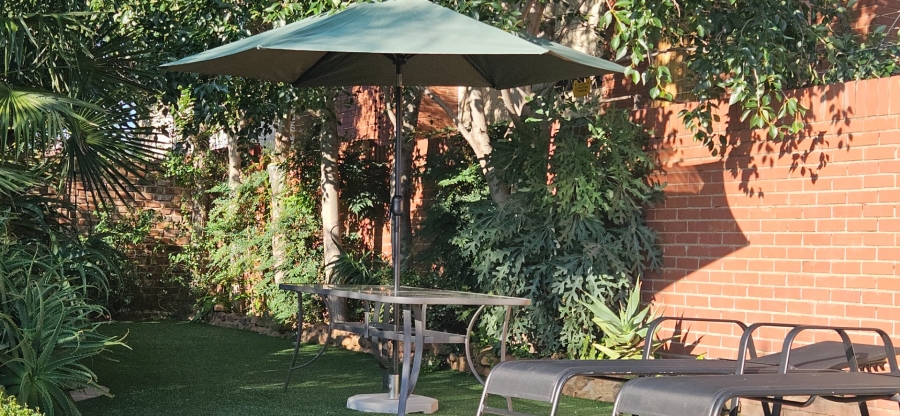 5 Bedroom Property for Sale in Langenhovenpark Free State